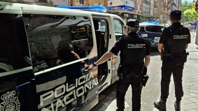 Detenido por grabar a mujeres con cámaras ocultas de infrarrojos en espacios de intimidad en Valladolid