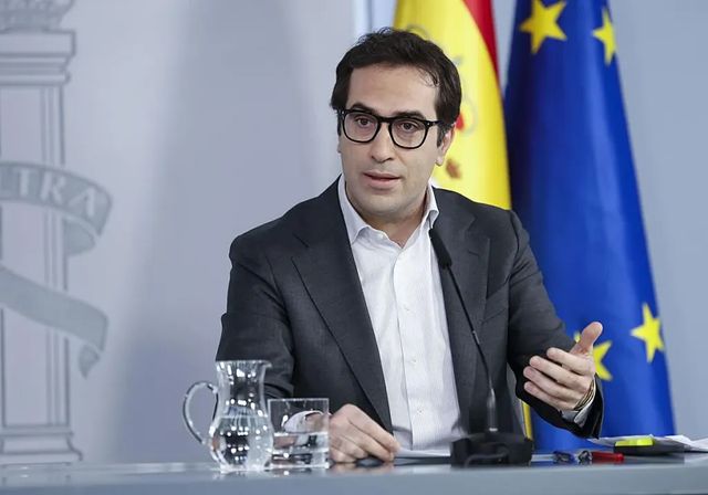 El Gobierno da luz verde a la obligación para pymes y autónomos de emitir facturas digitales