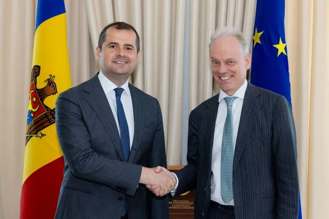 Tofan, în discuții cu Directorul General pentru Extindere și Vecinătatea Estică al Comisiei Europene, Gert Jan Koopman
