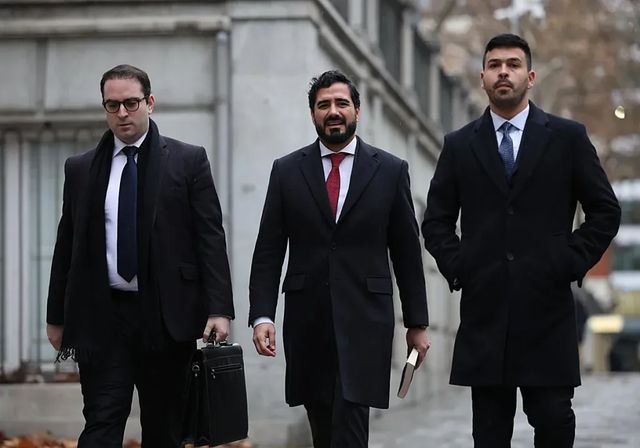 Alvise enmarca la querella por acoso de dos excompañeros en la «confrontación política»