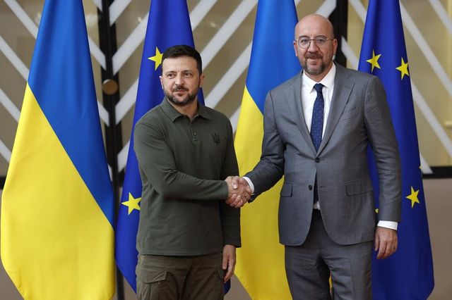 L'Ue firma gli impegni di sicurezza con l'Ucraina