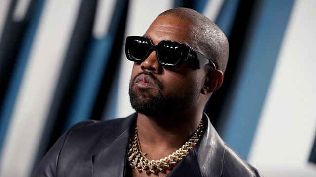 Kanye West, interzis în Australia din cauza unei melodii care îl glorifică pe Hitler