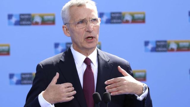 Stoltenberg: Discuțiile nucleare ale lui Putin nu ar trebui să împiedice NATO să sprijine Ucraina