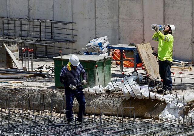 La construcción lanza un SOS al Gobierno ante el freno en su actividad por la guerra en Irán