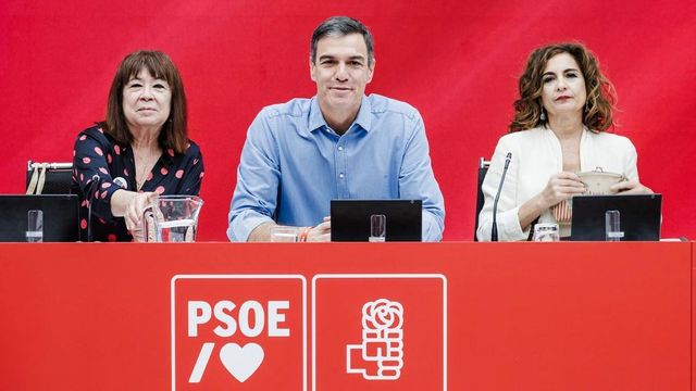 Sánchez declina la petición de Feijóo de reunirse esta semana y le emplaza a hablar tras la constitución de las Cortes