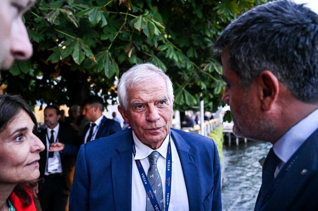 Borrell lamenta que «hoy es un día triste para la democracia en Venezuela» por la salida de Edmundo González