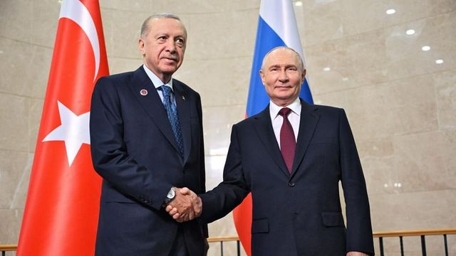 Erdogan susține că Turcia ar lua în considerare aderarea deplină la blocul de securitate condus de China și Rusia