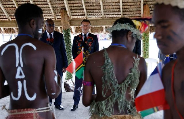 Macron denunță în Vanuatu „noile imperialisme“ din Oceania
