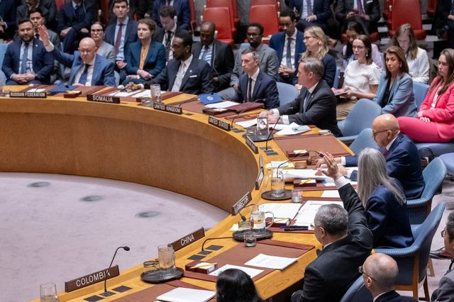 Rusia și China au blocat rezoluția ONU care solicita utilizarea forței în deblocarea Strâmtorii Ormuz