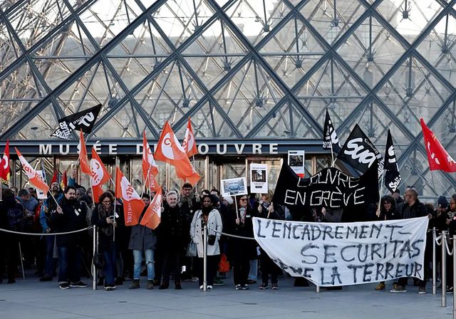 El Louvre cierra debido a una huelga que pone en aprietos a su presidenta