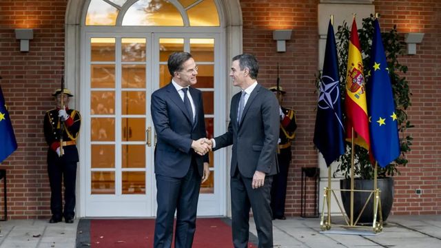 Sánchez recibe a Rutte entre presiones para aumentar el gasto en defensa