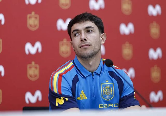 Zubimendi: «Jugar con Rodri al lado sería muy fácil»