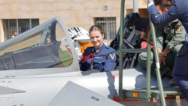 La Princesa Leonor vuela por primera vez en un F-5 en el marco de su instrucción en el Ejército del Aire