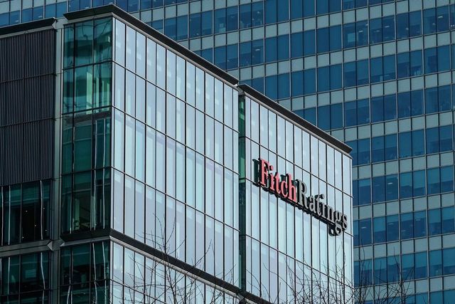 Surse: România evită la limită categoria „junk”. Fitch ar fi decis menținerea ratingului de țară