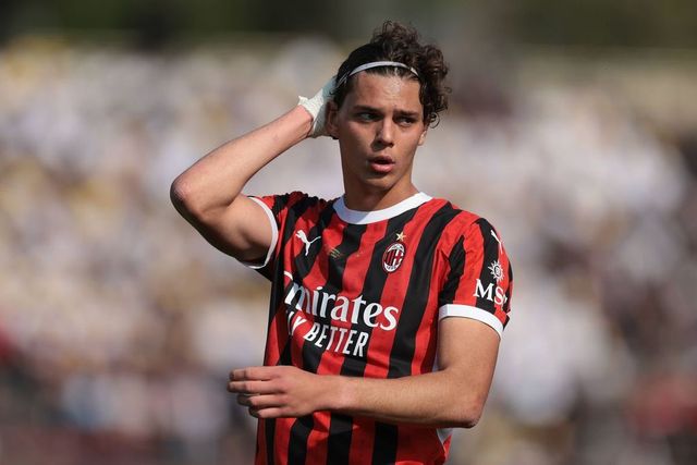 Matteo Duțu, de la AC Milan la Dinamo