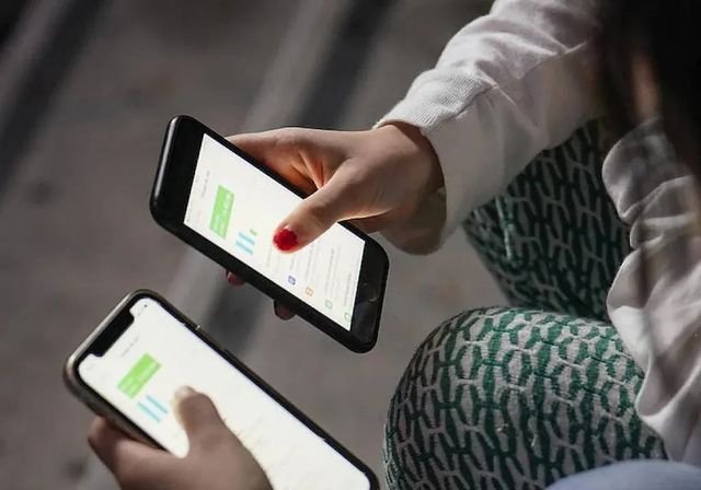 Multa de 4.000 euros a un restaurante por vengarse de la mala reseña de unos clientes al revelar sus datos personales