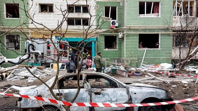 Zelensky, 'colpito un dormitorio scolastico, almeno 7 morti'