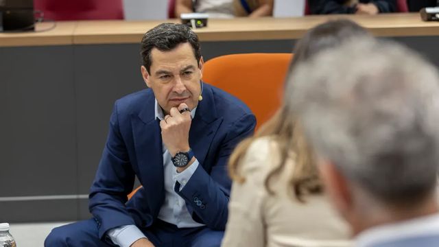 La llave de Juanma Moreno para la mayoría absoluta en las elecciones de Andalucía