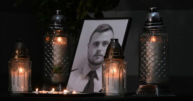 Eltemették az Újbudán meggyilkolt rendőrt, Baumann Pétert – videók