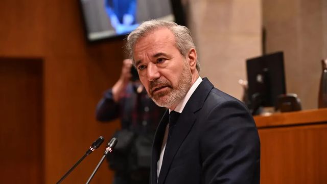 Jorge Azcón es investido presidente del Gobierno de Aragón