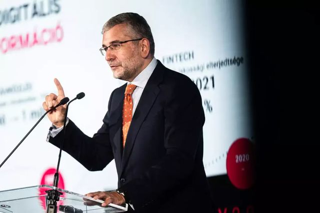 Az utolsó pillanatban mentette meg Szijjártó Péter életét Kóka János