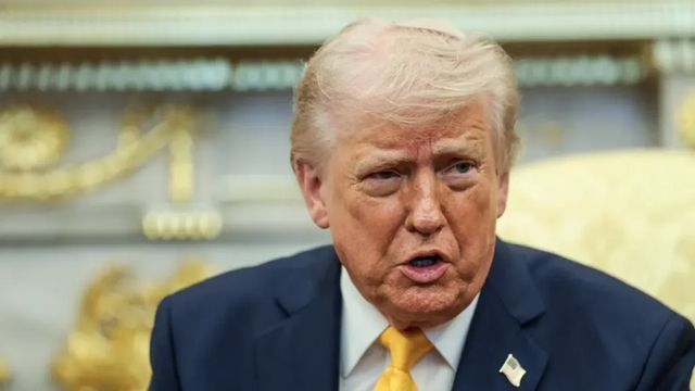 Trump má spojence z NATO za zbabělce kvůli neochotě pomoci v Hormuzu