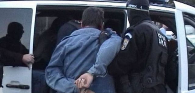 Bărbat din Vâlcea, reținut de polițiștii din București după ce ar fi vândut teste COVID falsificate