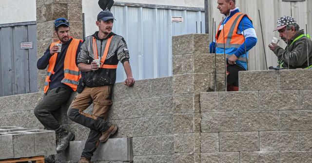 Sněmovna schválila novelu stavebního zákona, slibuje si zrychlení staveb