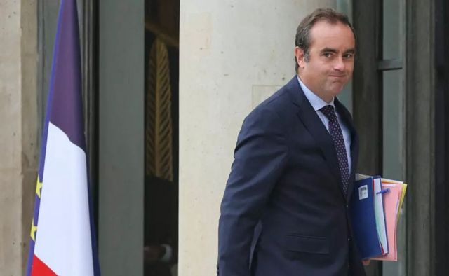 Premierul Franței, Sébastien Lecornu, și-a anunțat demisia la mai puțin de o lună de la numirea în funcție