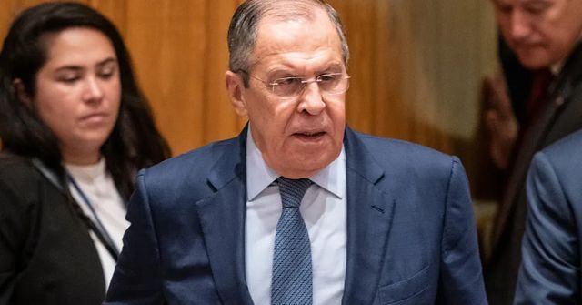 Lavrov označil Fica, Orbána a Babiše za pragmatiky, kteří myslí na občany