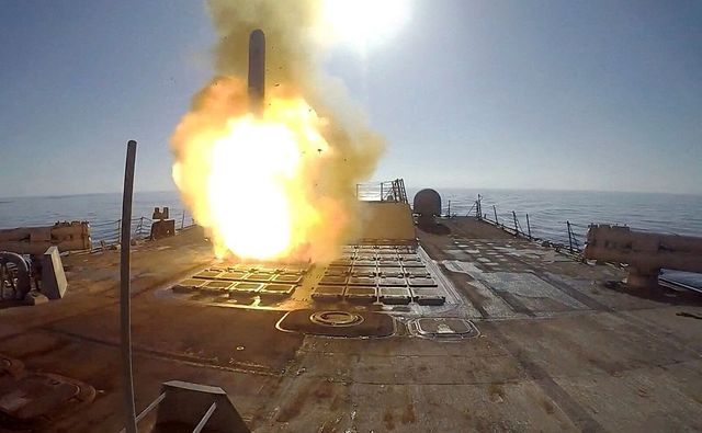 Konflikt s Íránem vyčerpal Američanům zásoby klíčových přesných zbraní