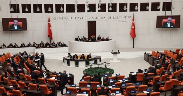 Turecký parlament schválil přijetí Finska do Severoatlantické aliance