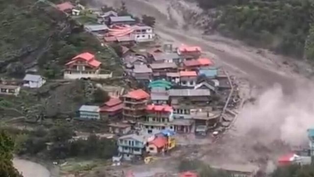 Major cloudburst triggers flood in Uttarakhand's Uttarkashi, scary visuals surface