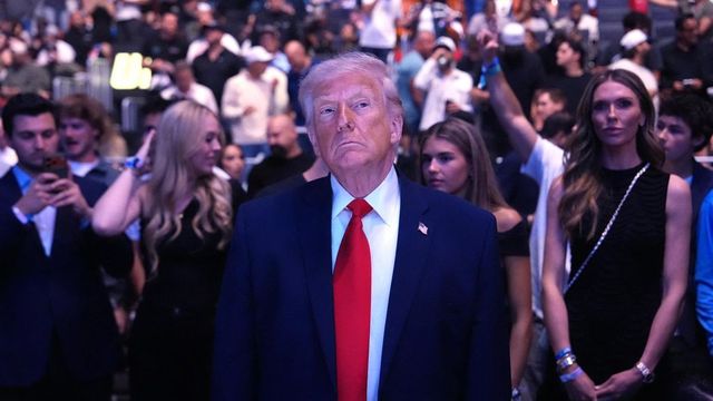 „Borzalmas” – Trump élesen nekiment a pápának