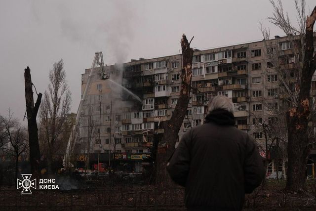 Cel puțin doi morți în urma unui atac masiv cu rachete și drone rusești asupra Kievului