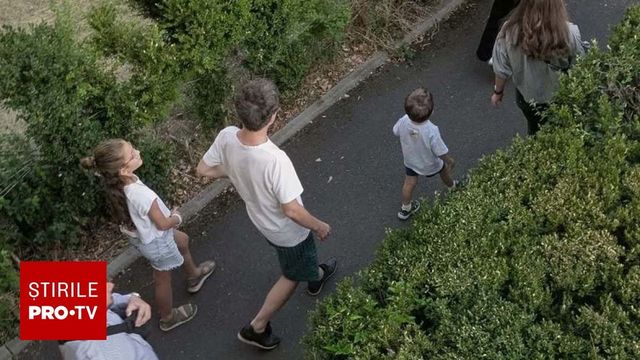 Nicușor Dan și-a vizitat rudele din Făgăraș după ce a participat la slujba de la Mănăstirea Dejani, de Sfânta Maria