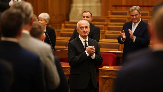 Унгарският парламент избра Андраш Бака за нов президент