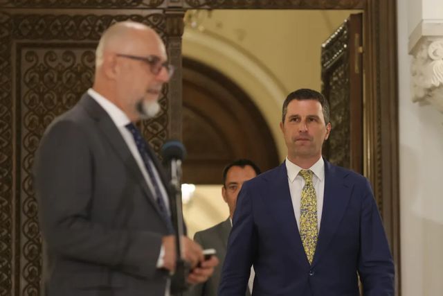 Forintul ungar a crescut la cel mai mare nivel din ultimii patru ani după ce Viktor Orban a pierdut alegerile