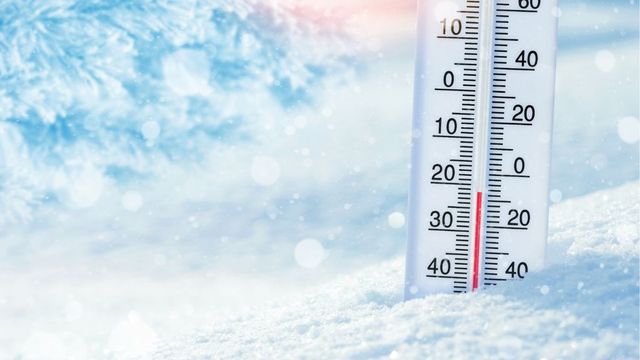 Жълт и оранжев код за значителни валежи от дъжд, сняг, поледици и силен вятър