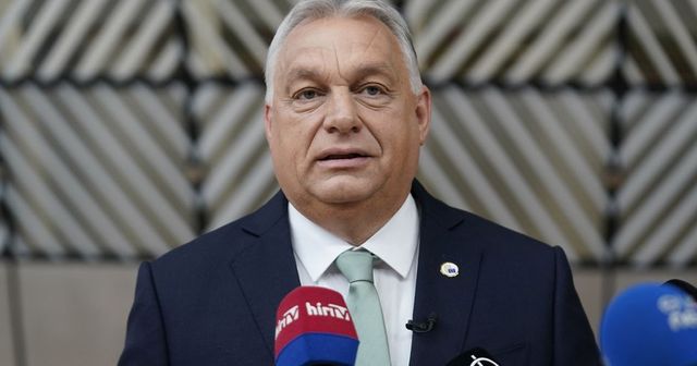 Ketrecharcra készül Orbán Viktor