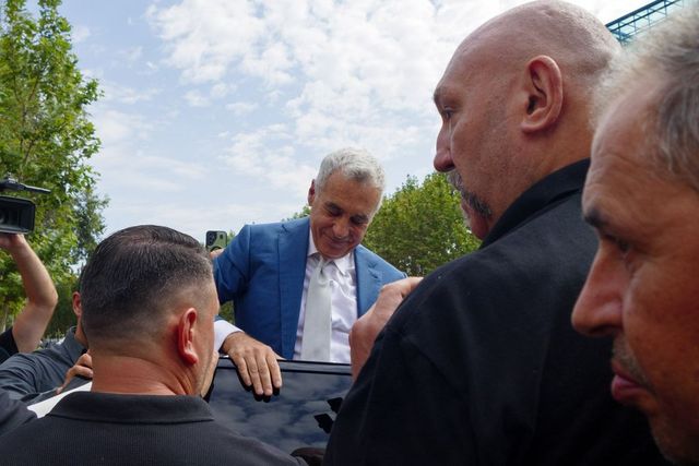 Cum voiau rezerviștii să-l scoată pe Călin Georgescu din țară