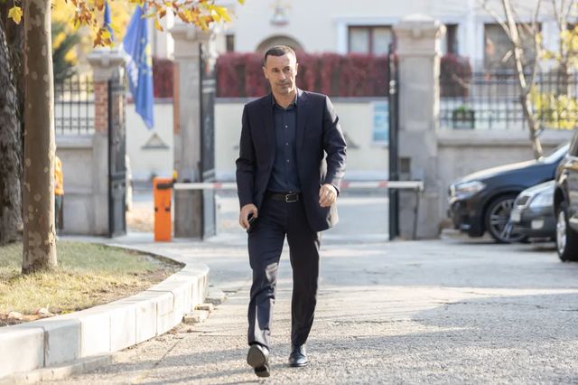 Șeful Consiliului Județean Prahova, Iulian Dumitrescu, rămâne sub control judiciar