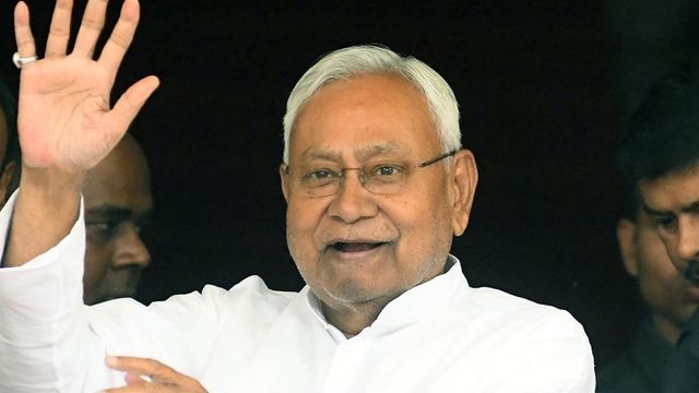 Nitish Kumar Announces Interest-Free Loans Under Student Credit Card Scheme