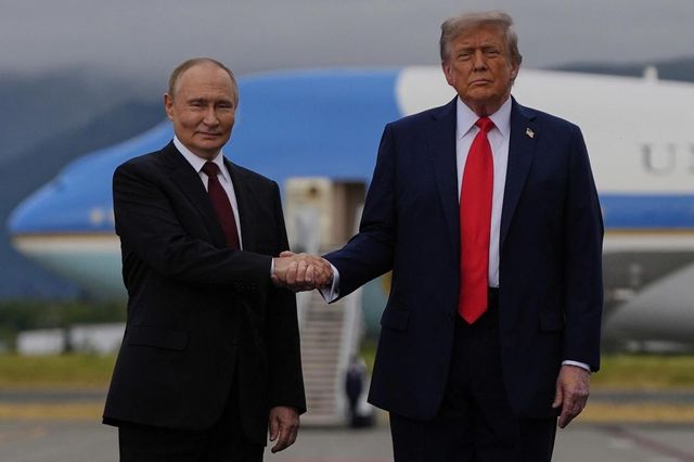 Putin si telefonoval s Trumpem, seznámil ho s děním na bojišti