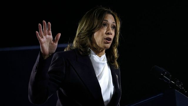 'I Strongly Disagree': Harris Distances Herself From Biden's 'Garbage' Remark at Trump