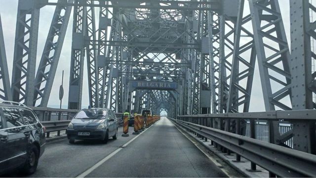 За празниците: Отварят двупосочно движението по Дунав мост