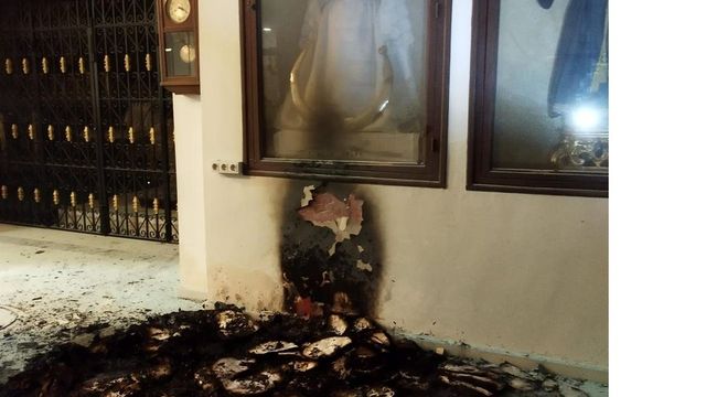 Rescatan a una monja de avanzada edad en un incendio en el Convento de las Clarisas de Lorca