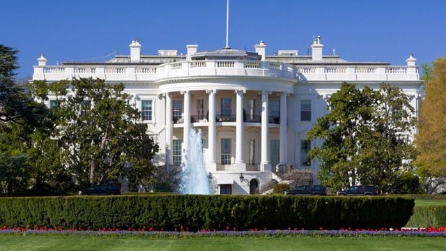 Разследват стрелба близо до Белия дом