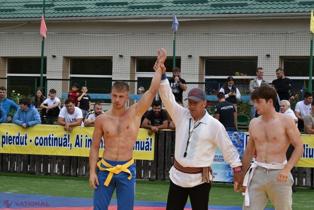 Peste 100 de sportivi au participat la Campionatul Național la Trântă în Călărași