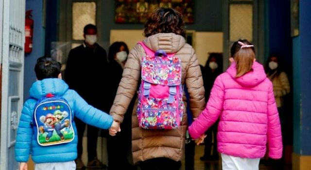 La nonna porta via da scuola il bambino sbagliato, se ne accorge l’allenatore 40 minuti dopo